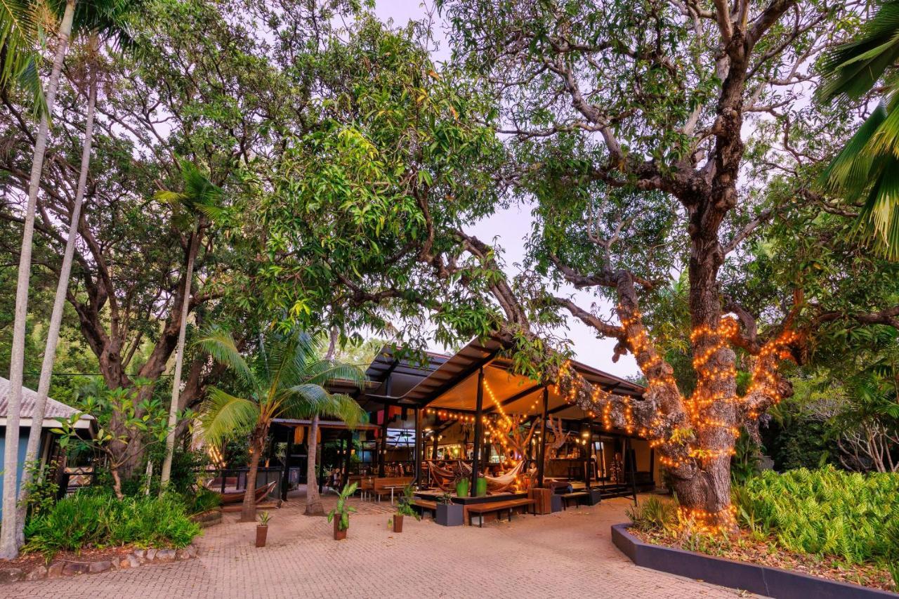 Selina Magnetic Island Hostel Horseshoe Bay Bagian luar foto