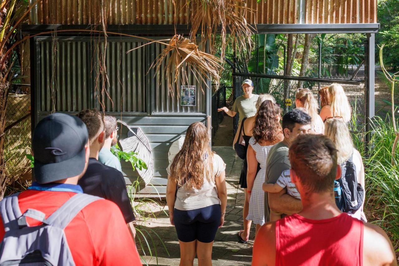 Selina Magnetic Island Hostel Horseshoe Bay Bagian luar foto